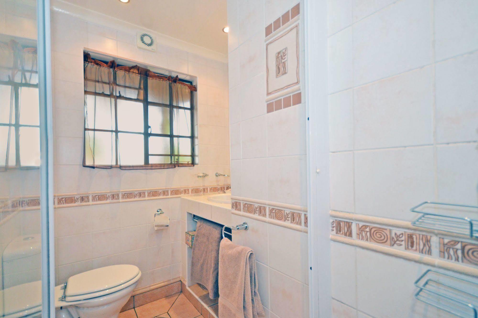 Cherry Tree Cottage B&B Linden Johannesbourg Extérieur photo