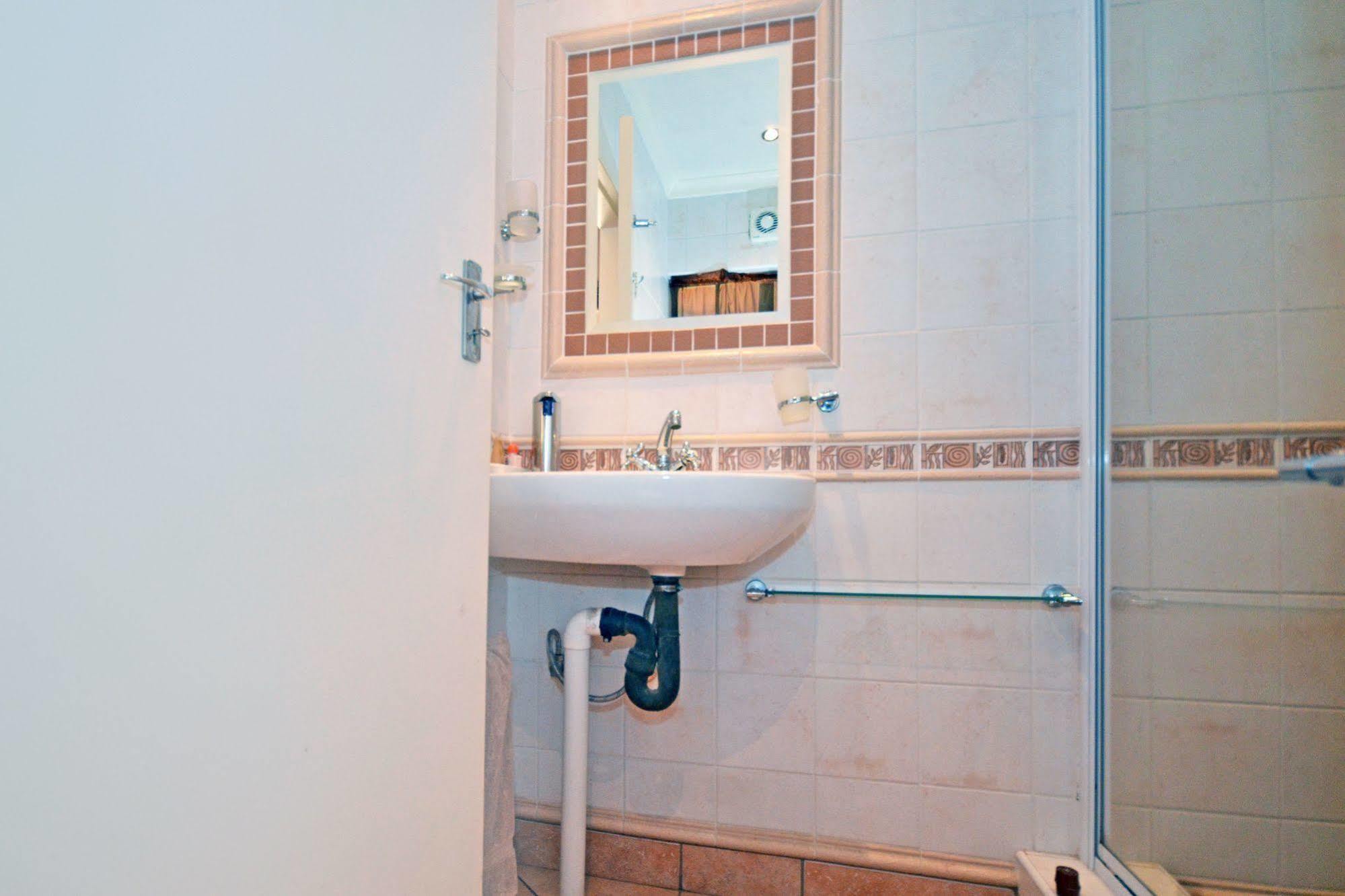 Cherry Tree Cottage B&B Linden Johannesbourg Extérieur photo