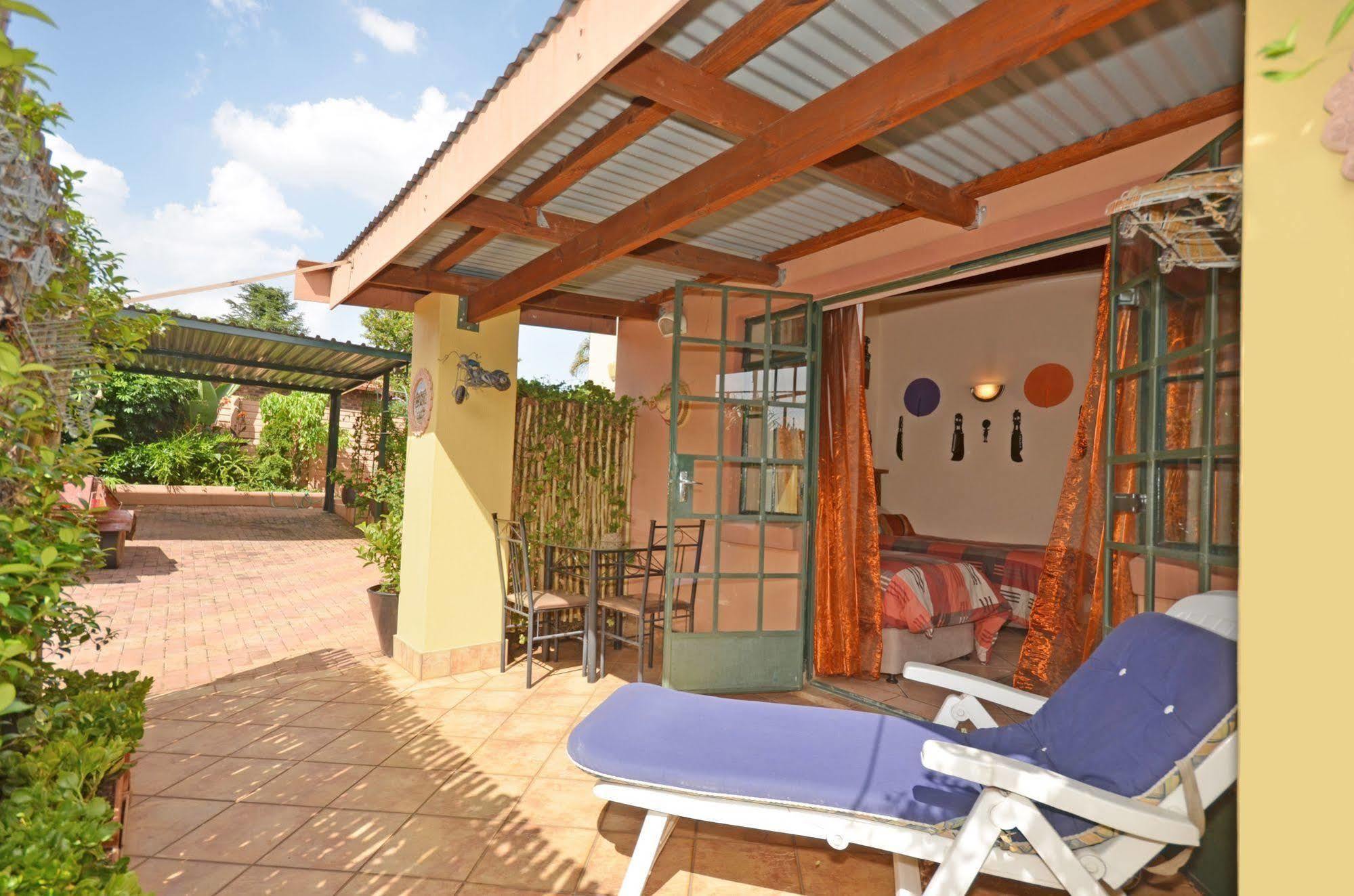 Cherry Tree Cottage B&B Linden Johannesbourg Extérieur photo